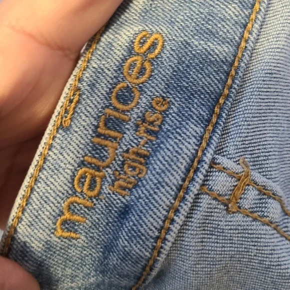 Maurices Vintage High Rise Light Wash Girlfriend Jean Sz 0 REGULAR‎ Button Fly - Picture 2 of 7